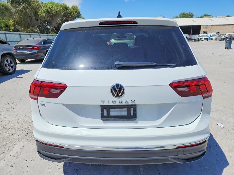 64956066 :رقم المزاد ، 3VV3B7AXXNM071286 vin ، 2022 Volkswagen Tiguan مزاد بيع