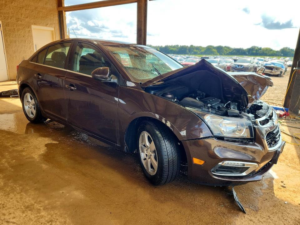 64757236 :رقم المزاد ، 1G1PC5SB4F7277020 vin ، 2015 Chevrolet Cruze مزاد بيع
