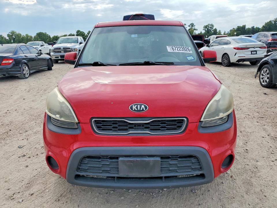 2013 Kia Soul მანქანა იყიდება აუქციონზე, vin: KNDJT2A50D7510704, აუქციონის ნომერი: 67223926