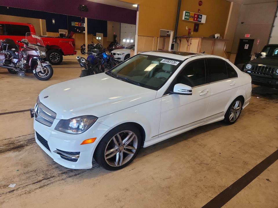 Aukcja sprzedaży 2013 Mercedes-benz C, vin: WDDGF8AB9DG108518, numer aukcji: 65983126