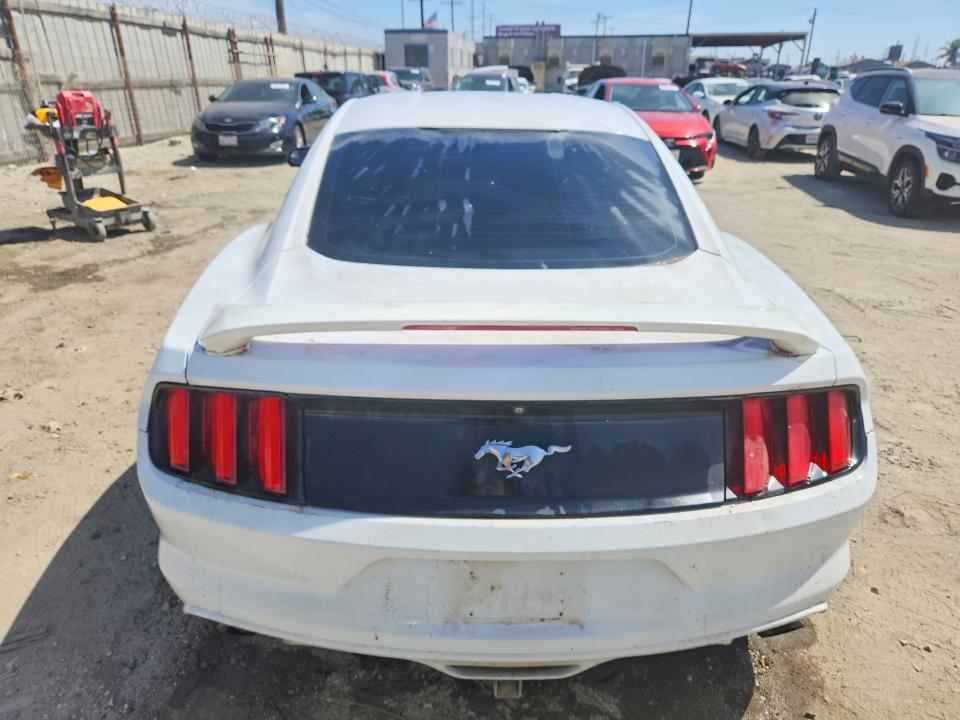65910556 :رقم المزاد ، 1FA6P8TH1F5425914 vin ، 2015 Ford Mustang مزاد بيع