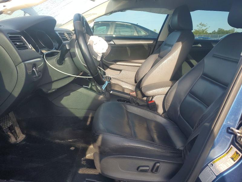 65449676 :رقم المزاد ، 3VWL07AJ8FM345454 vin ، 2015 Volkswagen Jetta مزاد بيع