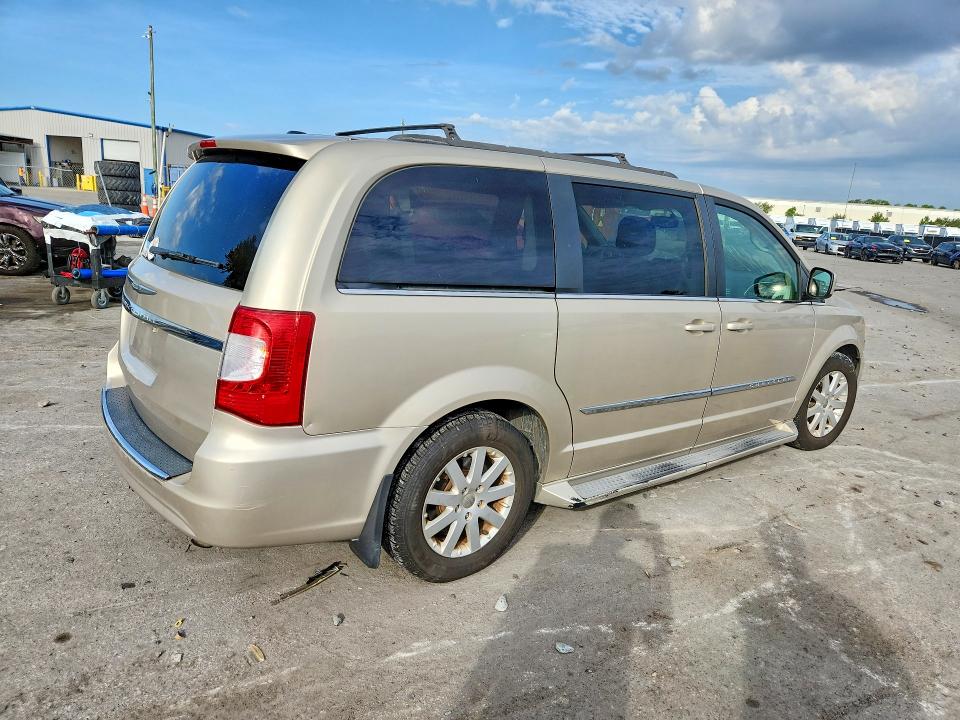 2014 Chrysler Town & Country მანქანა იყიდება აუქციონზე, vin: 2C4RC1BGXER256125, აუქციონის ნომერი: 66460626