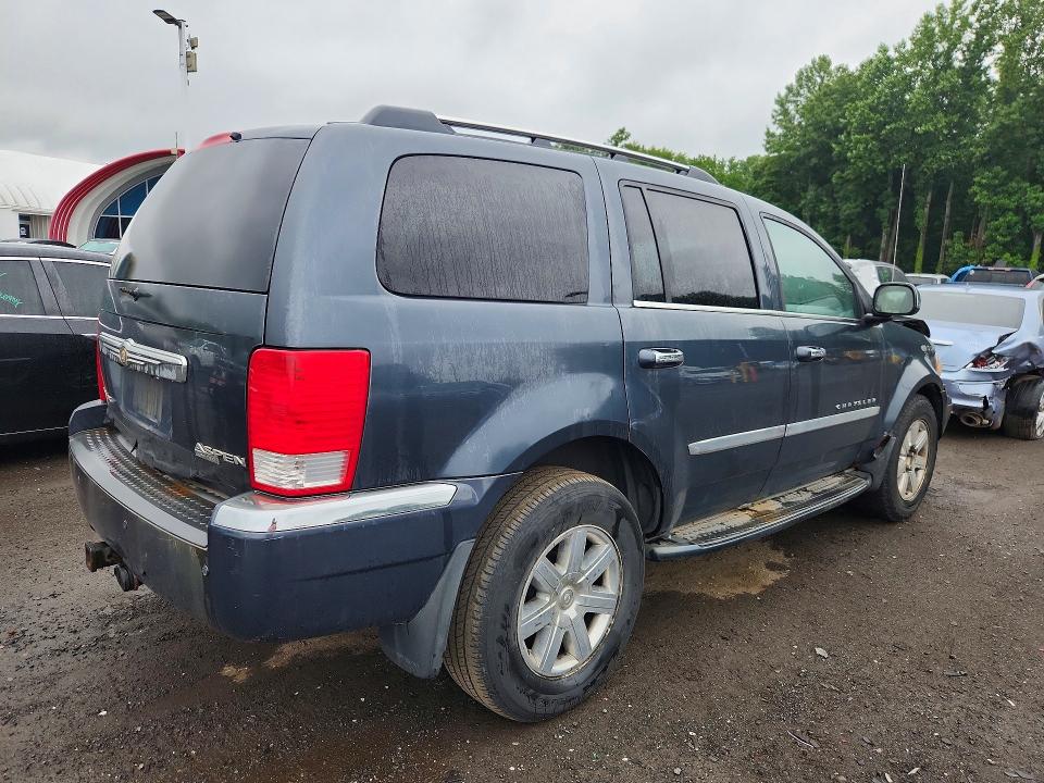 65235796 :رقم المزاد ، 1A8HW58P49F700526 vin ، 2009 Chrysler Aspen مزاد بيع