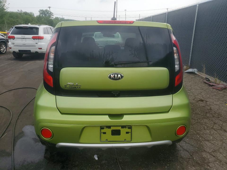 2017 Kia Soul მანქანა იყიდება აუქციონზე, vin: KNDJP3A50H7884942, აუქციონის ნომერი: 64817756