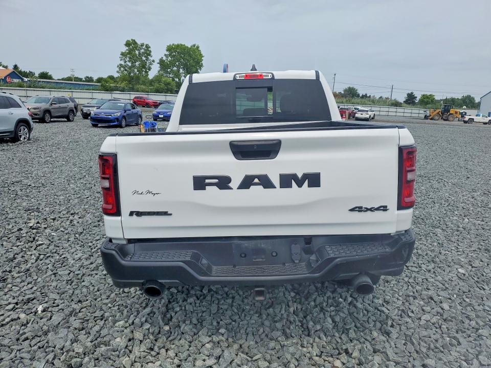 64618296 :رقم المزاد ، 1C6SRFLP0SN581619 vin ، 2025 Ram 1500 مزاد بيع