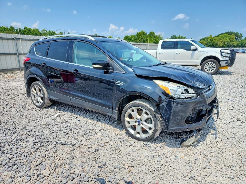 Продажа на аукционе авто 2016 Ford Escape, vin: 1FMCU9J98GUC53326, номер лота: 63780946