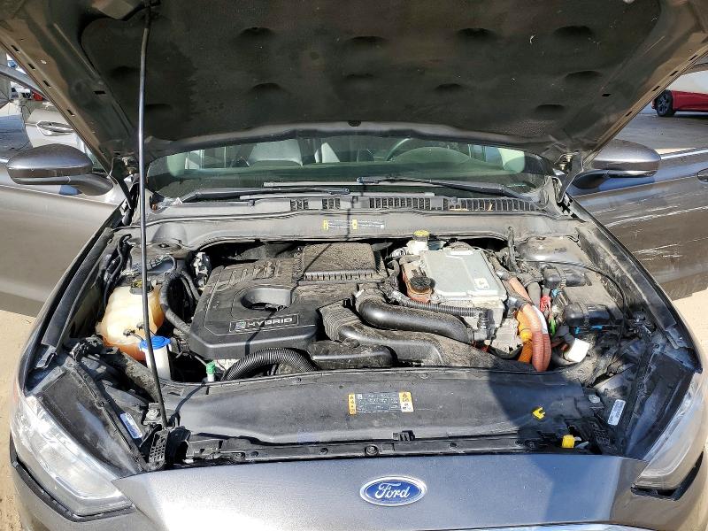 64574726 :رقم المزاد ، 3FA6P0LU1JR128517 vin ، 2018 Ford Fusion مزاد بيع