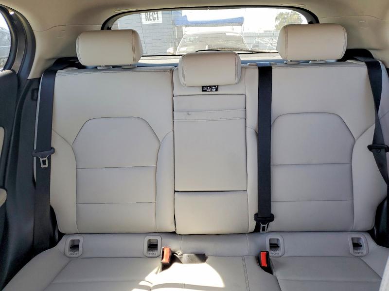 63772806 :رقم المزاد ، WDCTG4GB7KJ580121 vin ، 2019 Mercedes-benz Gla مزاد بيع