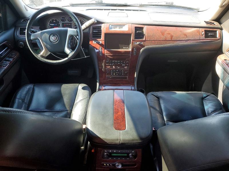 2011 Cadillac Escalade მანქანა იყიდება აუქციონზე, vin: 1GYS4AEF7BR307769, აუქციონის ნომერი: 63724666
