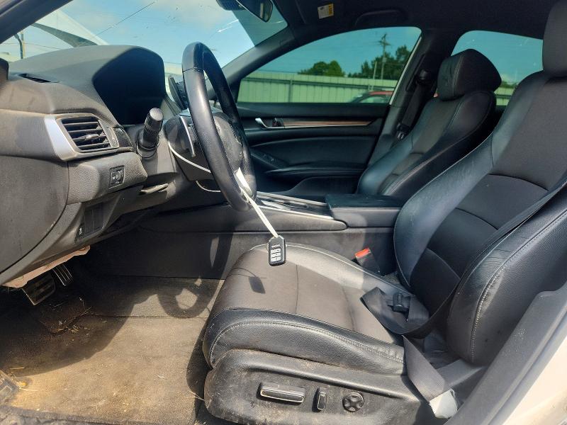2018 Honda Accord მანქანა იყიდება აუქციონზე, vin: 1HGCV1F3XJA201228, აუქციონის ნომერი: 66476796