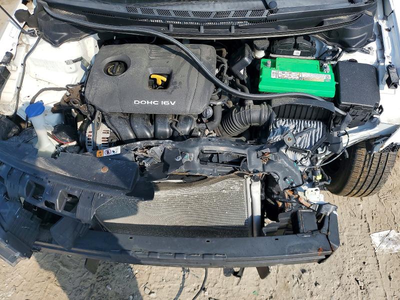 66700776 :رقم المزاد ، 3KPFK4A77HE092492 vin ، 2017 Kia Forte مزاد بيع