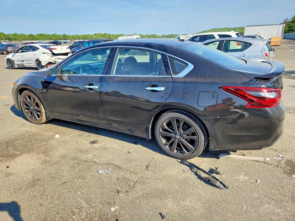 65360046 :رقم المزاد ، 1N4AL3AP5JC275605 vin ، 2018 Nissan Altima مزاد بيع