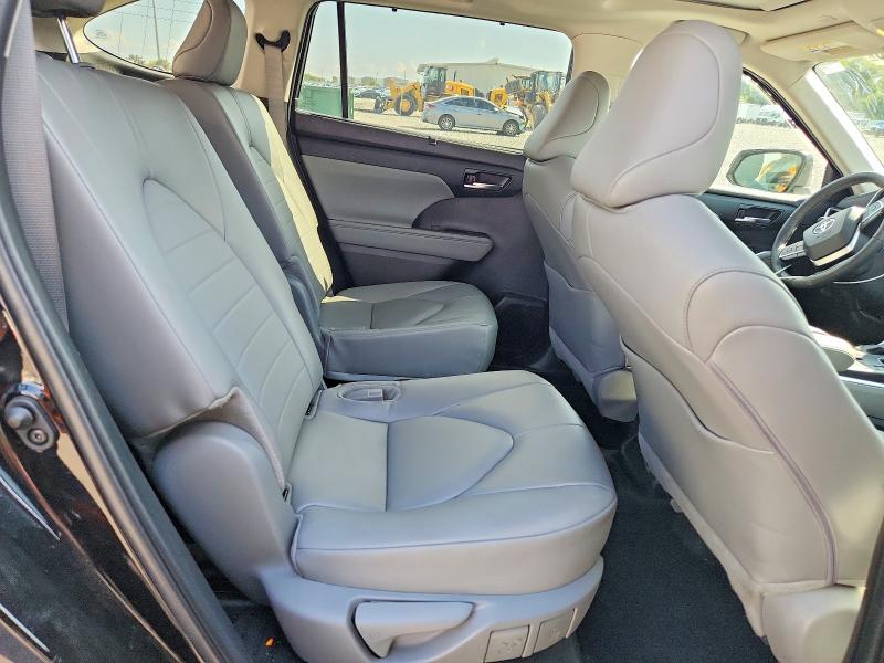 Продаж на аукціоні авто 2024 Toyota Highlander, vin: 5TDKDRBH5RS555847, номер лоту: 64843816