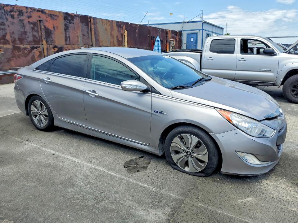 Продажа на аукционе авто 2013 Hyundai Sonata, vin: KMHEC4A44DA071476, номер лота: 64033166