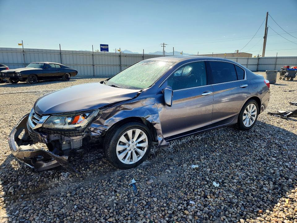 66282556 :رقم المزاد ، 1HGCR3F84FA032701 vin ، 2015 Honda Accord مزاد بيع