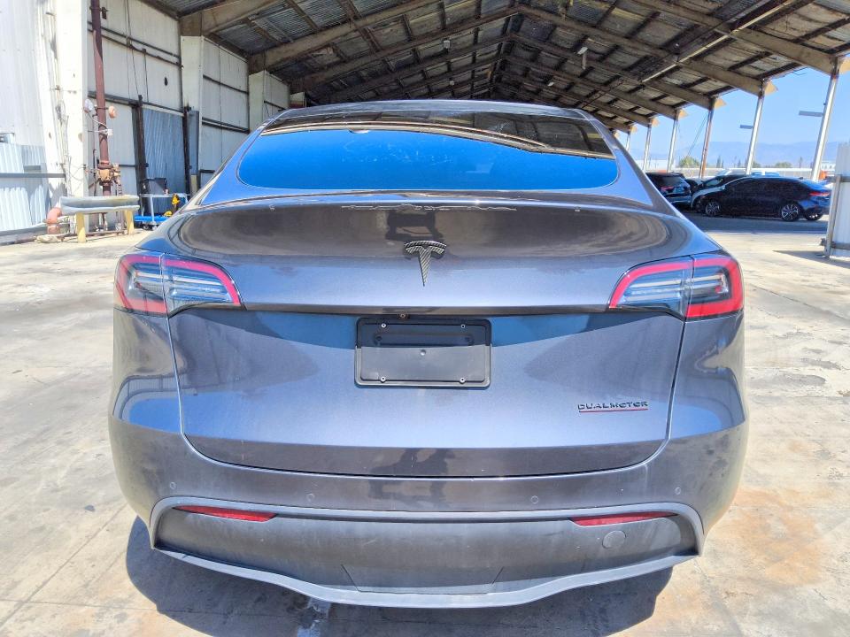 Продажа на аукционе авто 2021 Tesla Model Y, vin: 5YJYGDEF4MF256636, номер лота: 64499026