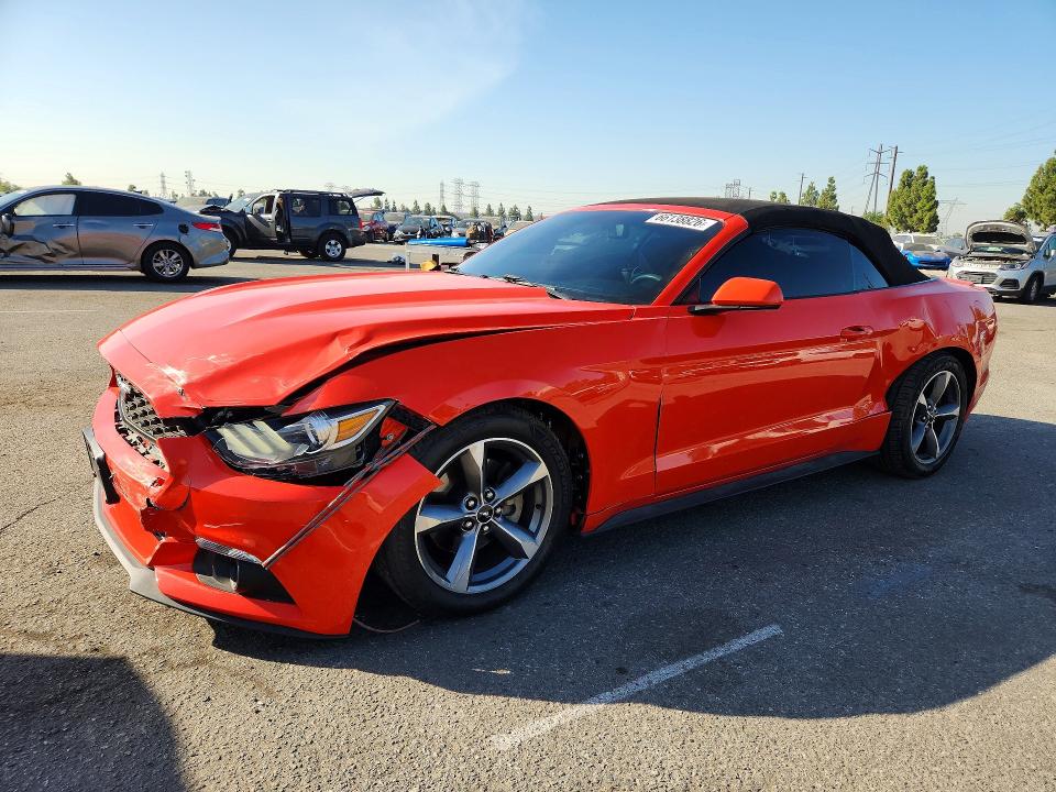 66138826 :رقم المزاد ، 1FATP8EMXF5385488 vin ، 2015 Ford Mustang مزاد بيع