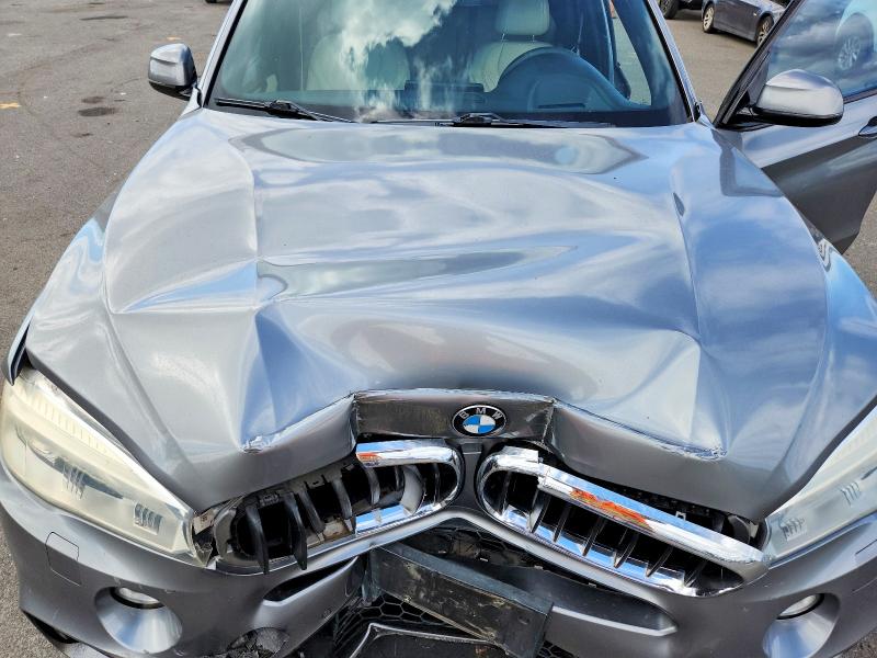 Продажа на аукционе авто 2015 Bmw X5, vin: 5UXKR2C55F0H39828, номер лота: 64497336