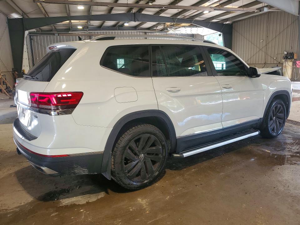 63370126 :رقم المزاد ، 1V2BR2CA9MC522076 vin ، 2021 Volkswagen Atlas مزاد بيع