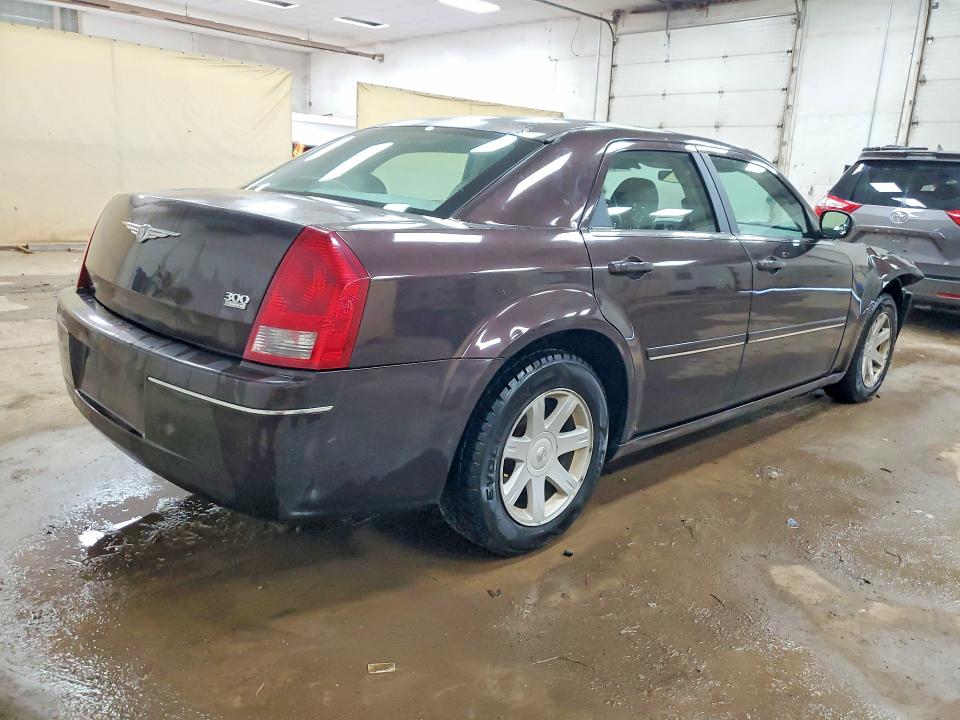 64555046 :رقم المزاد ، 2C3JA53G15H106262 vin ، 2005 Chrysler 300 مزاد بيع