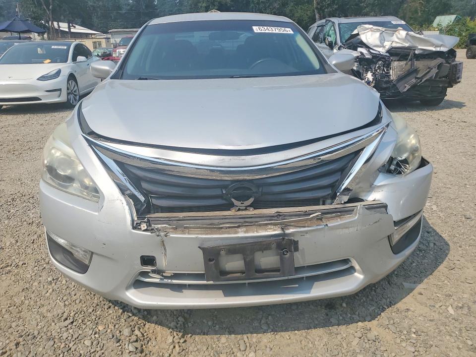 2014 Nissan Altima მანქანა იყიდება აუქციონზე, vin: 1N4AL3AP1EC323882, აუქციონის ნომერი: 63437956