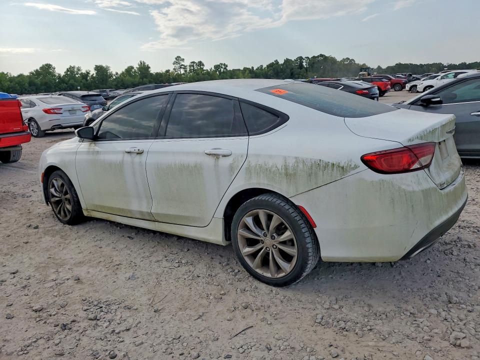 64079526 :رقم المزاد ، 1C3CCCBGXFN582690 vin ، 2015 Chrysler 200 مزاد بيع