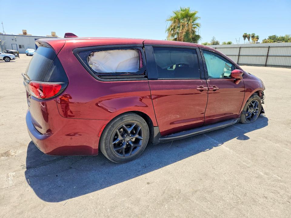 63894146 :رقم المزاد ، 2C4RC1FG8KR706361 vin ، 2019 Chrysler Pacifica مزاد بيع