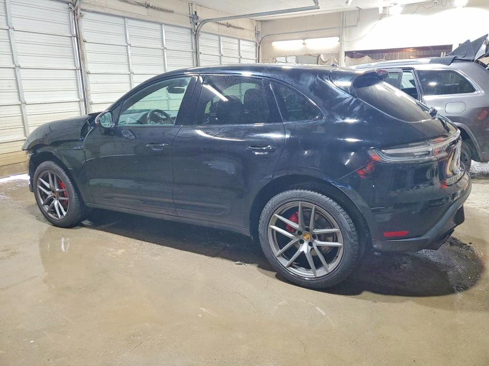 Продаж на аукціоні авто 2022 Porsche Macan, vin: WP1AG2A52NLB20151, номер лоту: 63913366