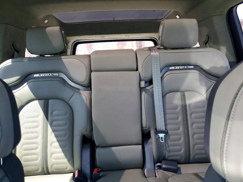 Продажа на аукционе авто 2023 Rivian R1s, vin: 7PDSGABA8PN029509, номер лота: 65173286