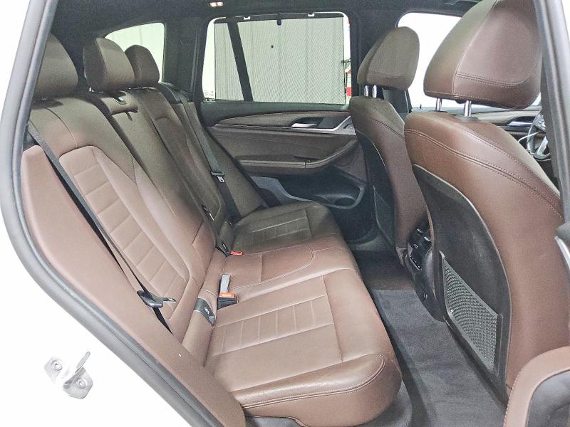 64857036 :رقم المزاد ، 5UXTR9C58JLA13983 vin ، 2018 Bmw X3 مزاد بيع