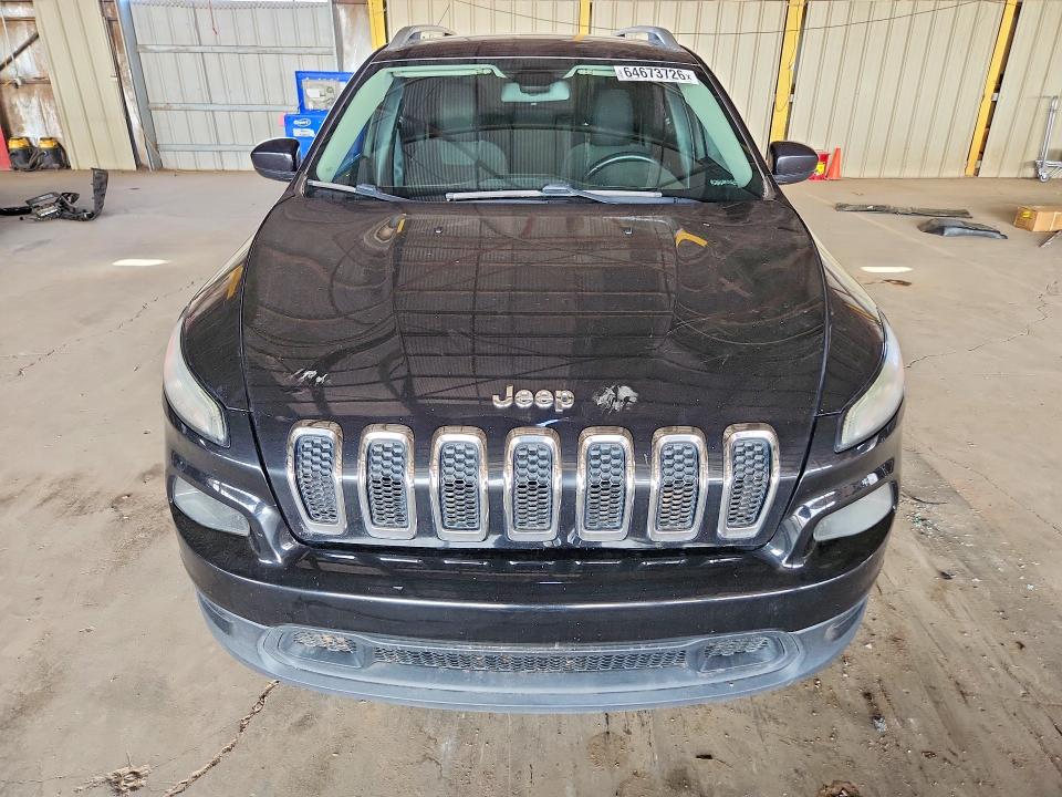64673726 :رقم المزاد ، 1C4PJLCB5GW234393 vin ، 2016 Jeep Cherokee مزاد بيع
