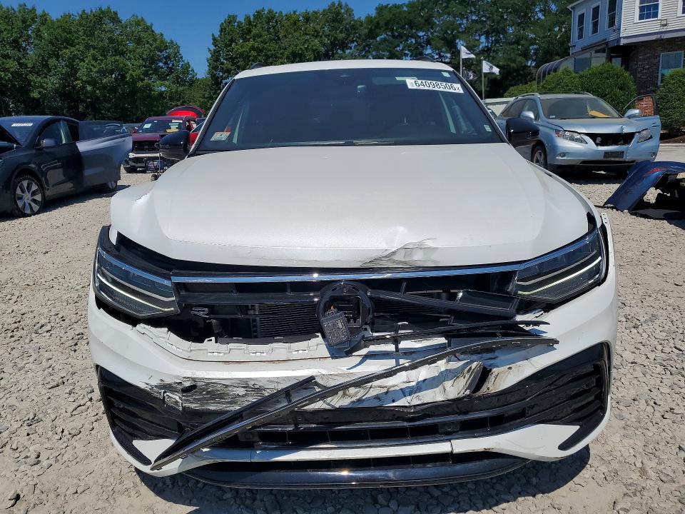 64098506 :رقم المزاد ، 3VV8B7AX0RM198172 vin ، 2024 Volkswagen Tiguan مزاد بيع