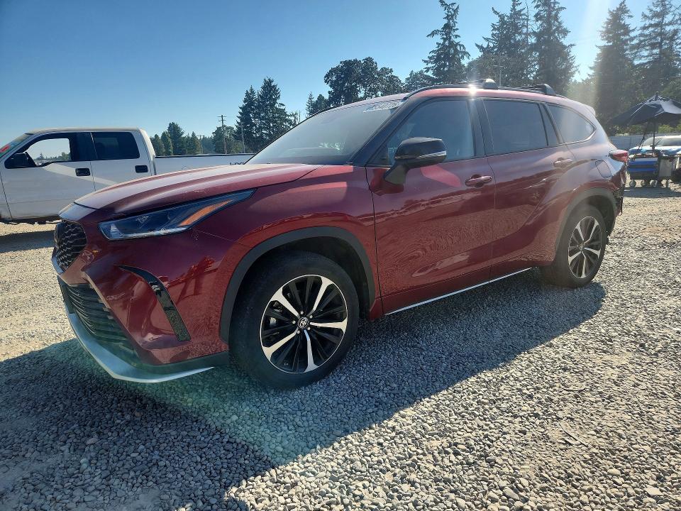 Aukcja sprzedaży 2021 Toyota Highlander, vin: 5TDJZRBH8MS137854, numer aukcji: 65540726