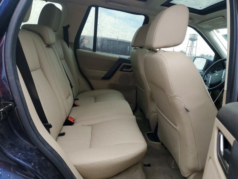 64300986 :رقم المزاد ، SALFR2BG8EH410049 vin ، 2014 Land Rover Lr2 مزاد بيع