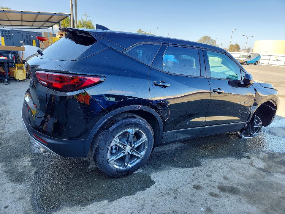 Продаж на аукціоні авто 2026 Chevrolet Blazer, vin: 3GNKBCR48TS146838, номер лоту: 64410866