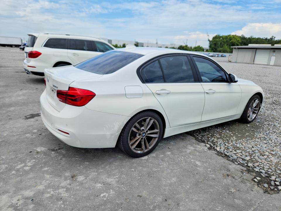 Aukcja sprzedaży 2016 Bmw 320, vin: WBA8E1G52GNT37761, numer aukcji: 64027676