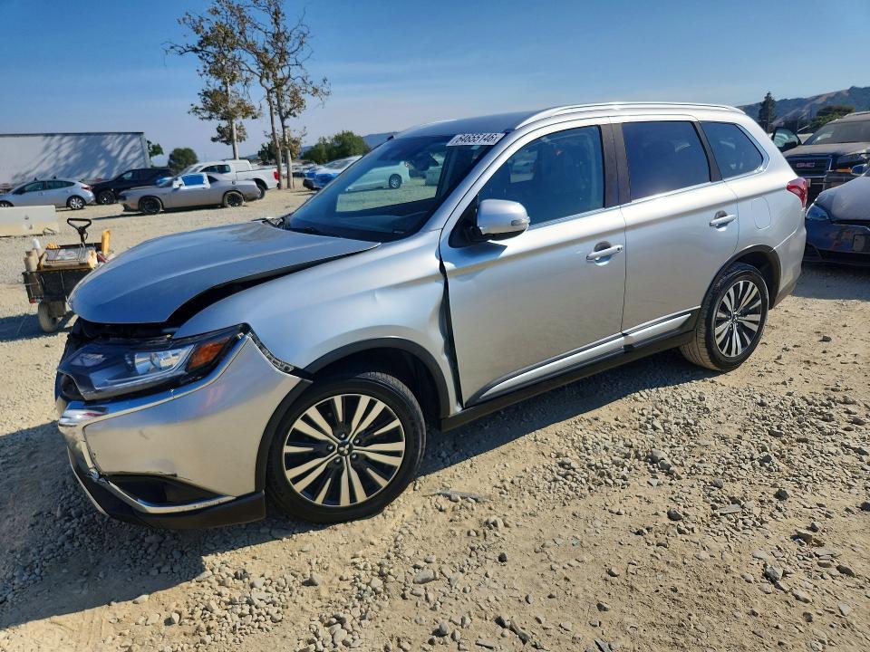 2020 Mitsubishi Outlander მანქანა იყიდება აუქციონზე, vin: JA4AD3A32LZ035877, აუქციონის ნომერი: 64655146