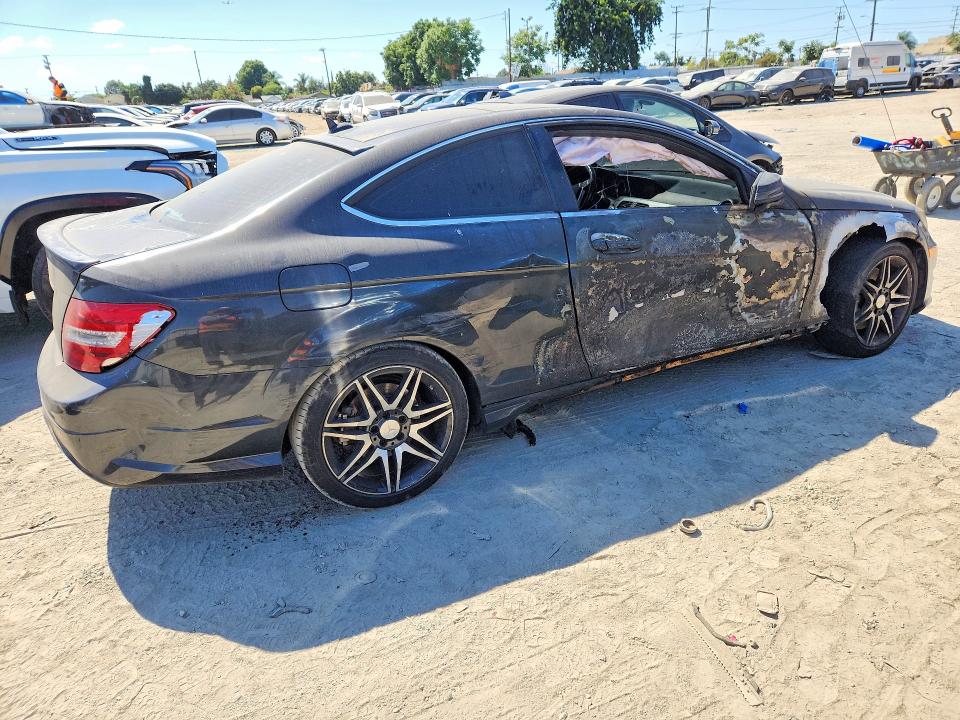 65161466 :رقم المزاد ، WDDGJ4HB1EG269783 vin ، 2014 Mercedes-benz C مزاد بيع
