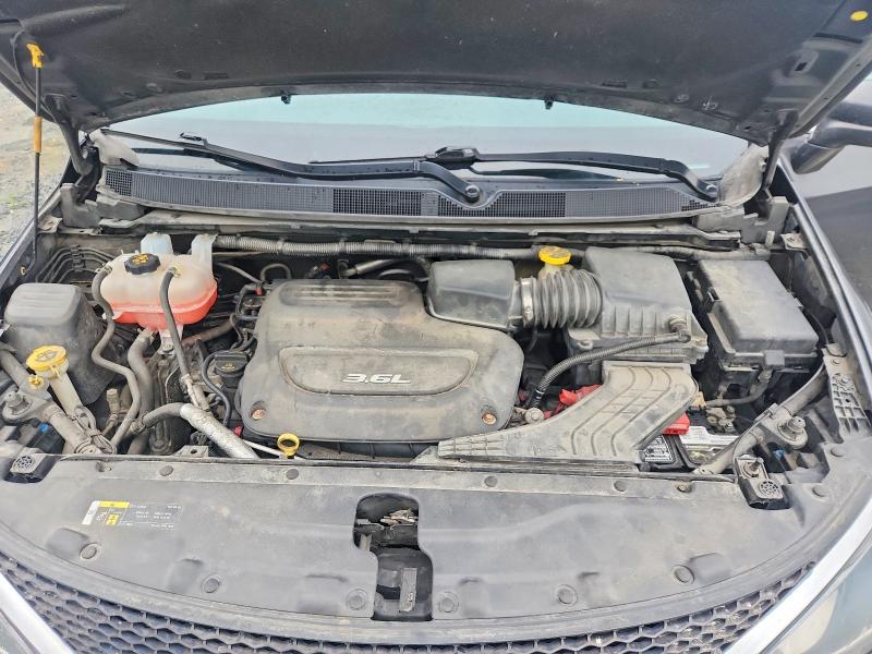 64803186 :رقم المزاد ، 2C4RC1EG8JR148379 vin ، 2018 Chrysler Pacifica مزاد بيع