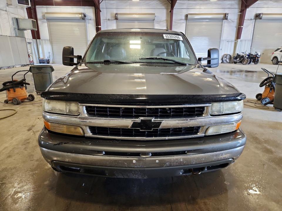 65305266 :رقم المزاد ، 1GNEK13ZX2R277650 vin ، 2002 Chevrolet Tahoe مزاد بيع