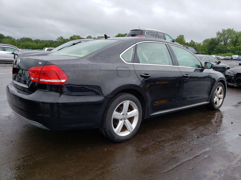62882186 :رقم المزاد ، 1VWBP7A31CC074209 vin ، 2012 Volkswagen Passat مزاد بيع