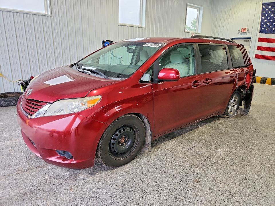 Продажа на аукционе авто 2017 Toyota Sienna, vin: 5TDKZ3DC8HS777538, номер лота: 65199286
