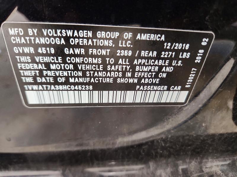 66071006 :رقم المزاد ، 1VWAT7A38HC045238 vin ، 2017 Volkswagen Passat مزاد بيع