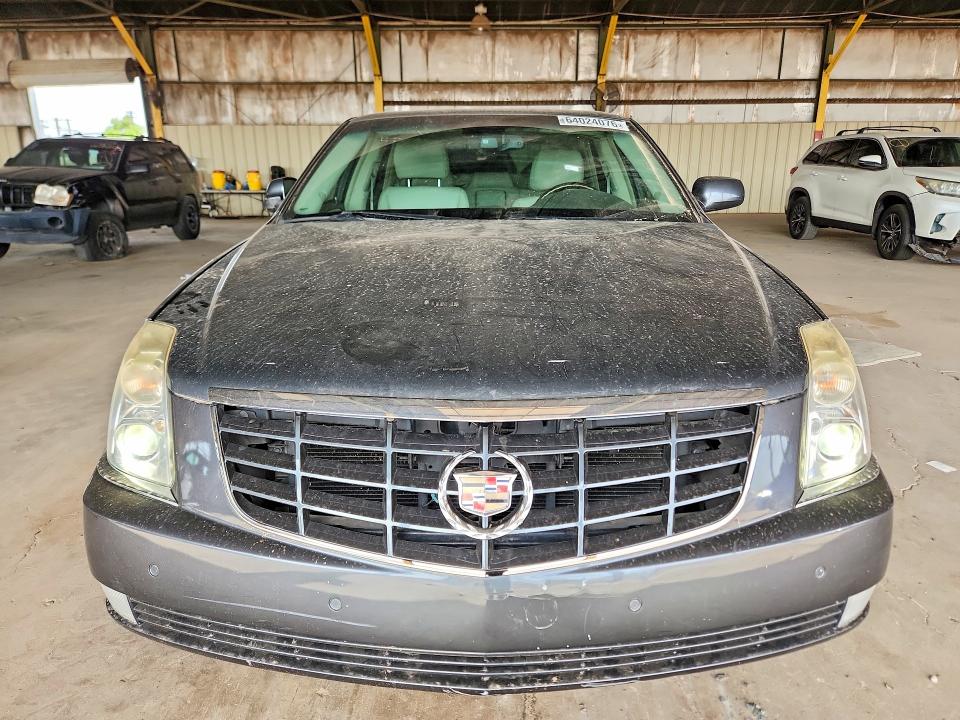 2010 Cadillac Dts მანქანა იყიდება აუქციონზე, vin: 1G6KH5EY9AU117649, აუქციონის ნომერი: 64024076