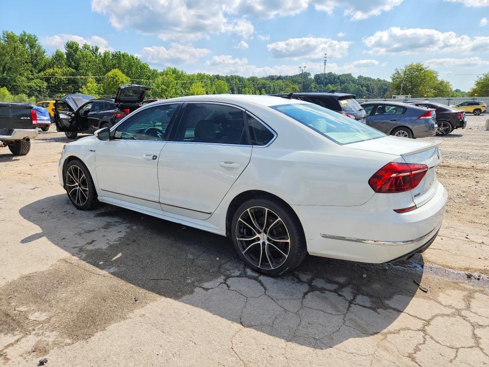 2017 Volkswagen Passat მანქანა იყიდება აუქციონზე, vin: 1VWDT7A31HC001370, აუქციონის ნომერი: 63477336