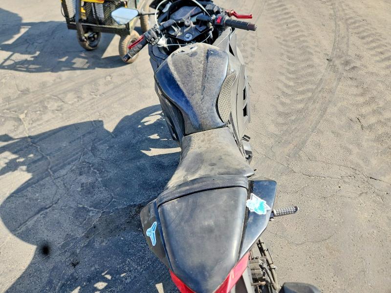 64292386 :رقم المزاد ، JKAEX8A13DDA12565 vin ، 2013 Kawasaki Ex300 مزاد بيع