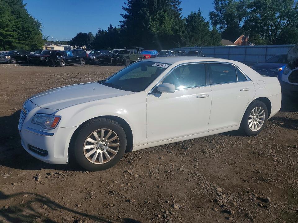 2014 Chrysler 300 მანქანა იყიდება აუქციონზე, vin: 2C3CCAAG9EH380226, აუქციონის ნომერი: 64266016