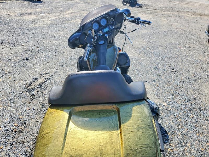 63720926 :رقم المزاد ، 1HD1FCW1XYY621570 vin ، 2000 Harley-davidson Flhtcui مزاد بيع