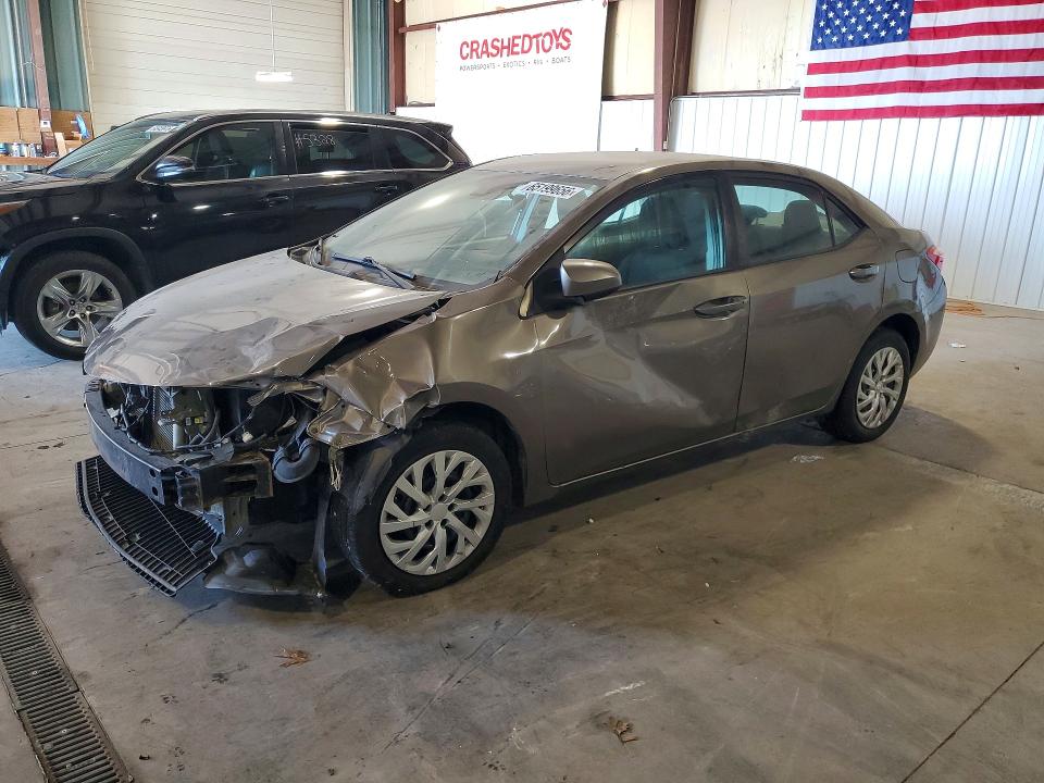 Продаж на аукціоні авто 2018 Toyota Corolla, vin: 5YFBURHE9JP744575, номер лоту: 65199656